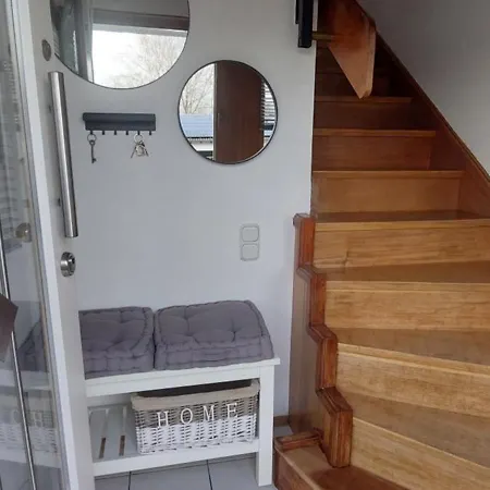 Apartment Helle Ferienwohnung Mit Garten Und Terrasse, Direkt Am Waldrand Gelegen *