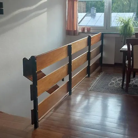 Helle Ferienwohnung Mit Garten Und Terrasse, Direkt Am Waldrand Gelegen * Herzogenrath