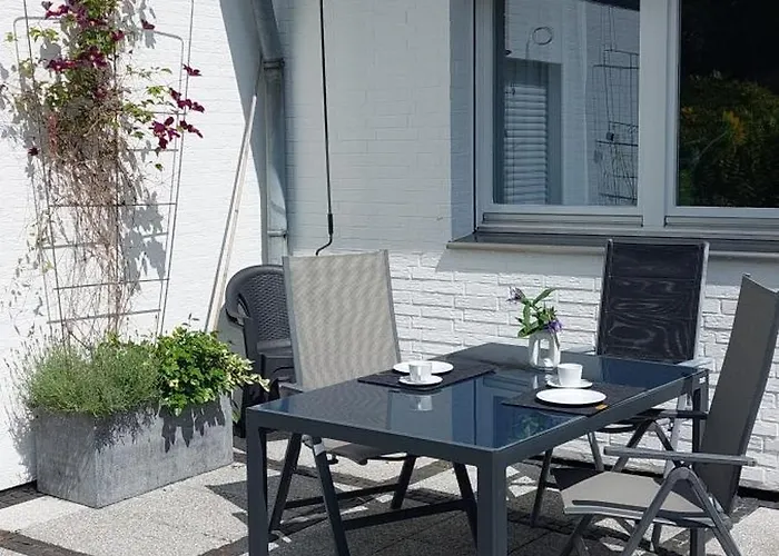 Helle Mit Garten Und Terrasse, Direkt Am Waldrand Gelegen Lejlighed